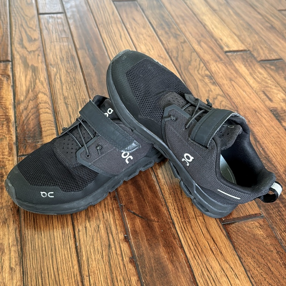 On Running Kids Black Mesh Sneakers